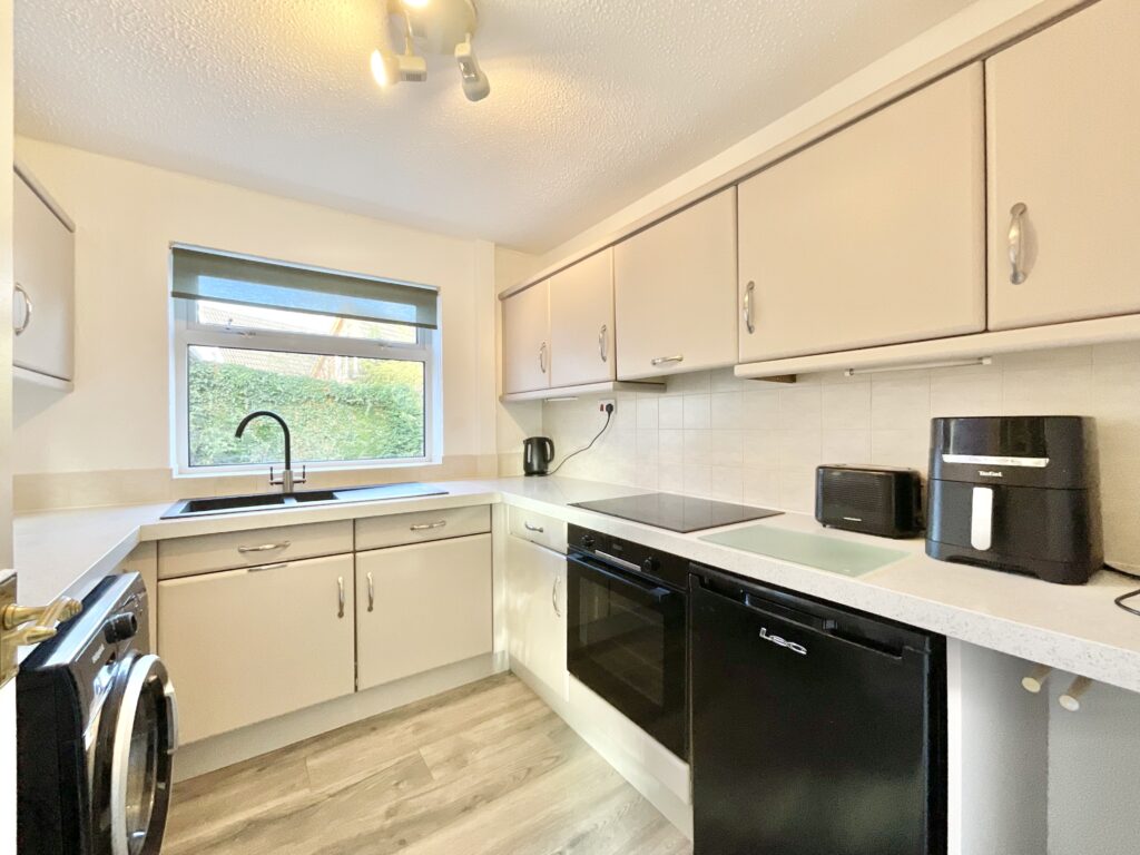 Belvoir Avenue, Stoke-On-Trent, ST4