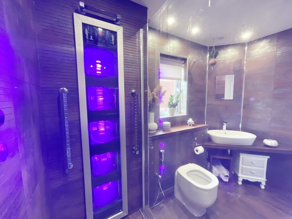 Meadowbank Avenue, Weston, ST18