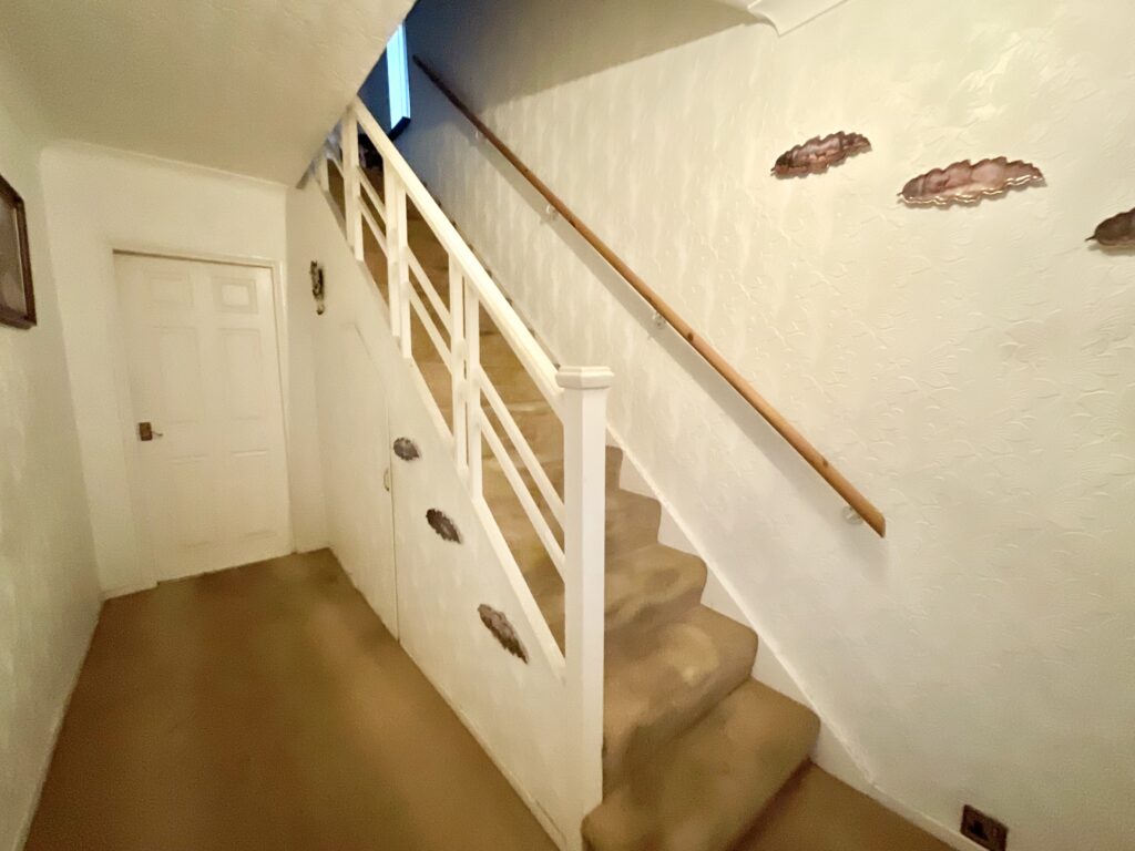 Mount Road, Stone, ST15