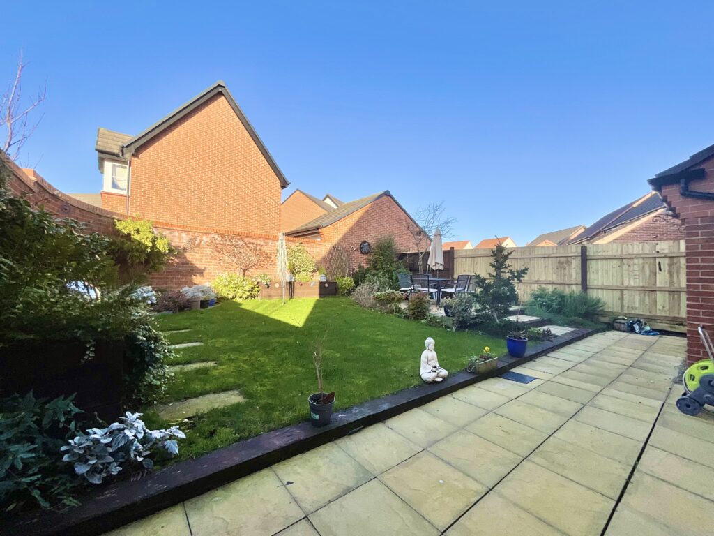 Hazel Way, Edleston, CW5