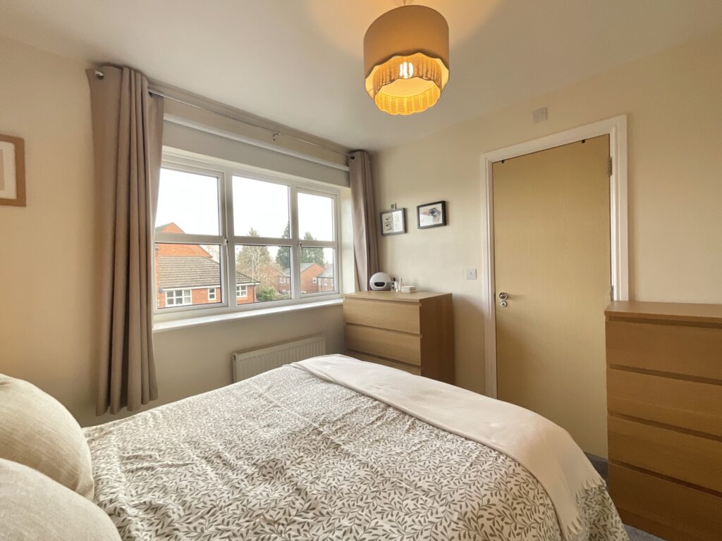 Salisbury Close, Crewe, CW2