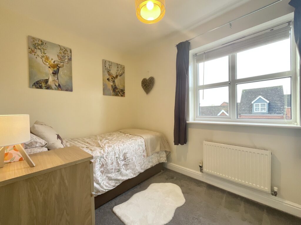 Salisbury Close, Crewe, CW2