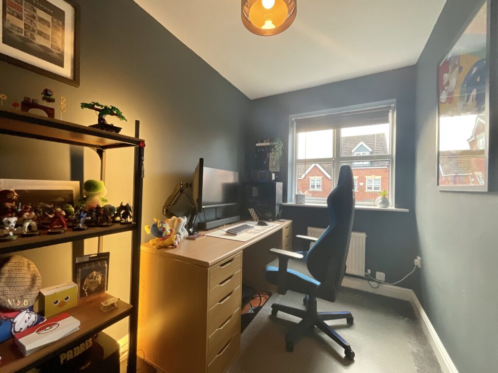 Salisbury Close, Crewe, CW2