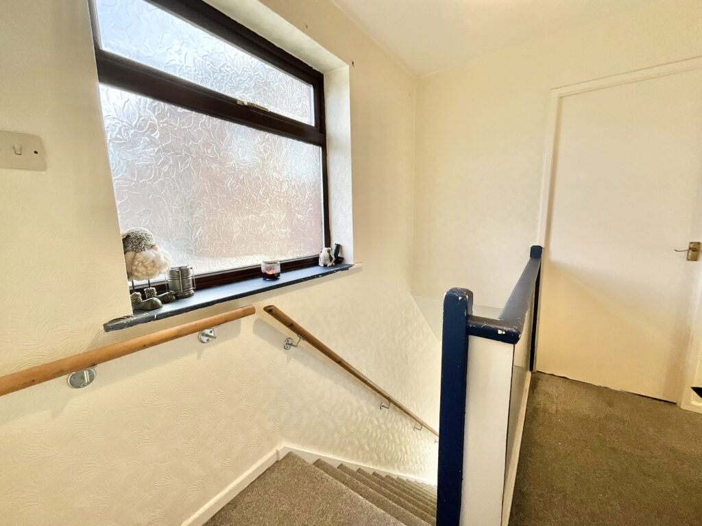 Maple Close, Cheadle, ST10