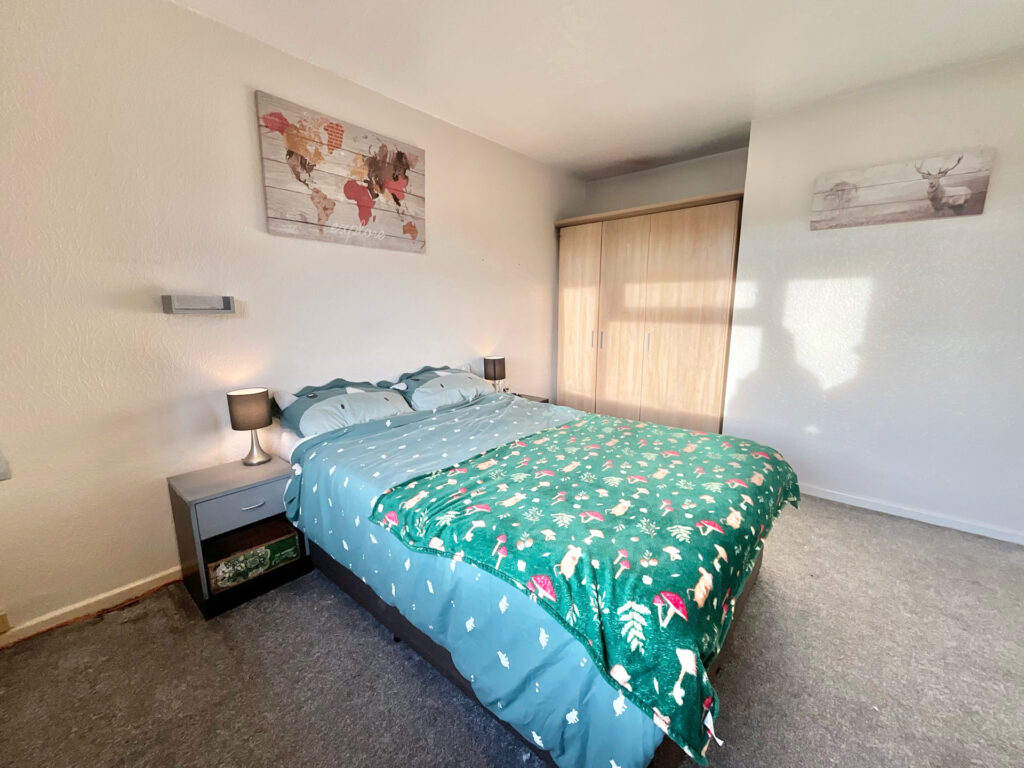 Maple Close, Cheadle, ST10