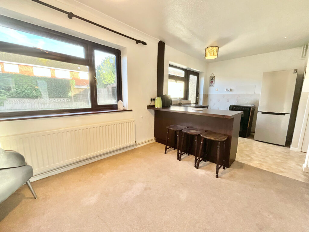 Maple Close, Cheadle, ST10