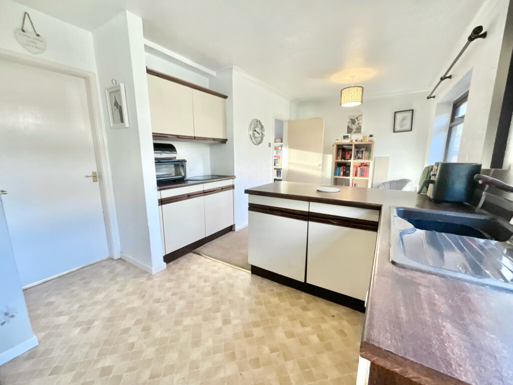 Maple Close, Cheadle, ST10