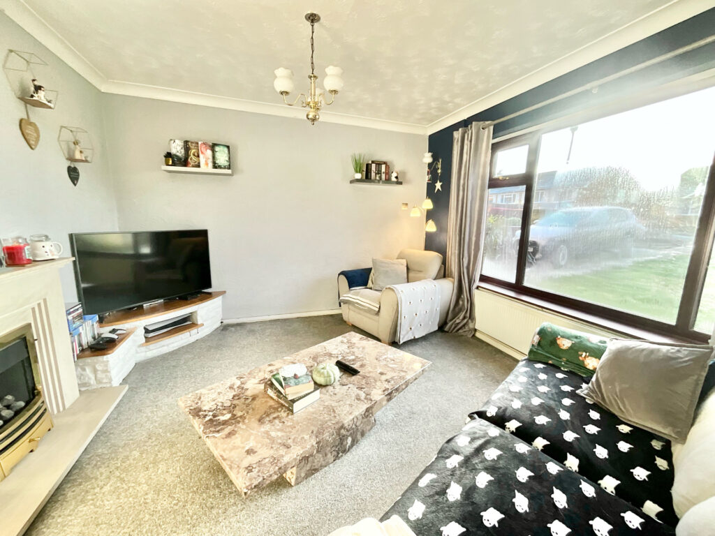 Maple Close, Cheadle, ST10