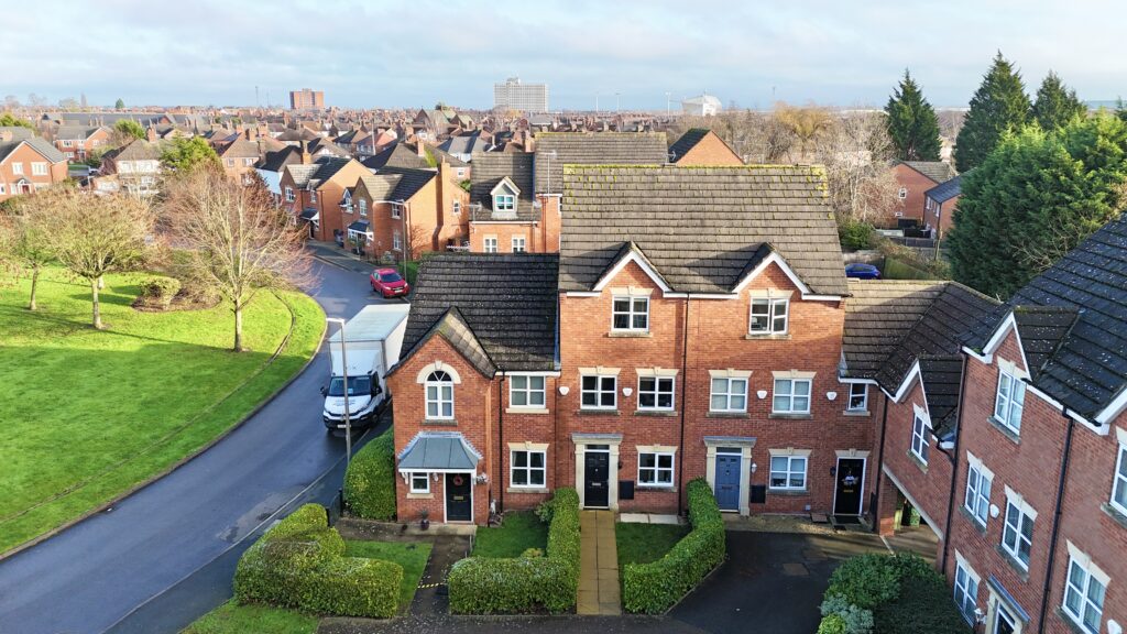 Salisbury Close, Crewe, CW2