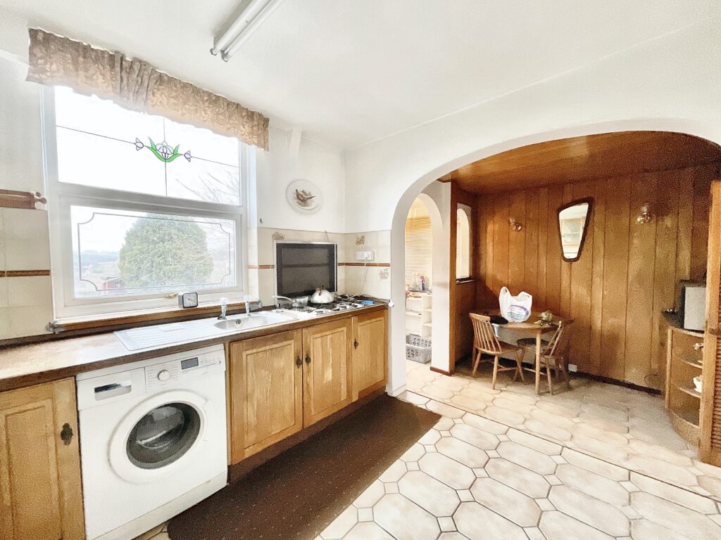 Mount Road, Stone, ST15