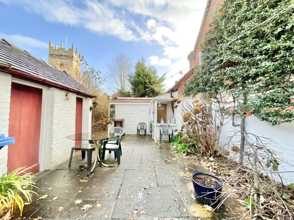 Newport Road, Haughton, ST18