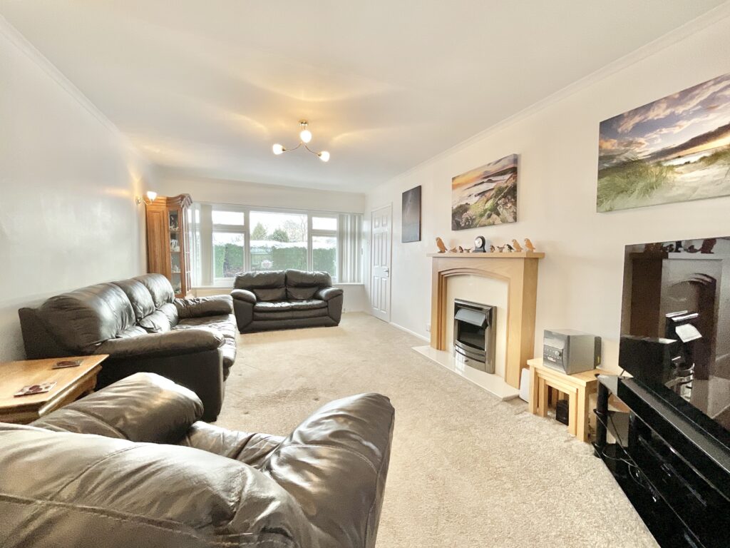 Billington Lane, Derrington, ST18