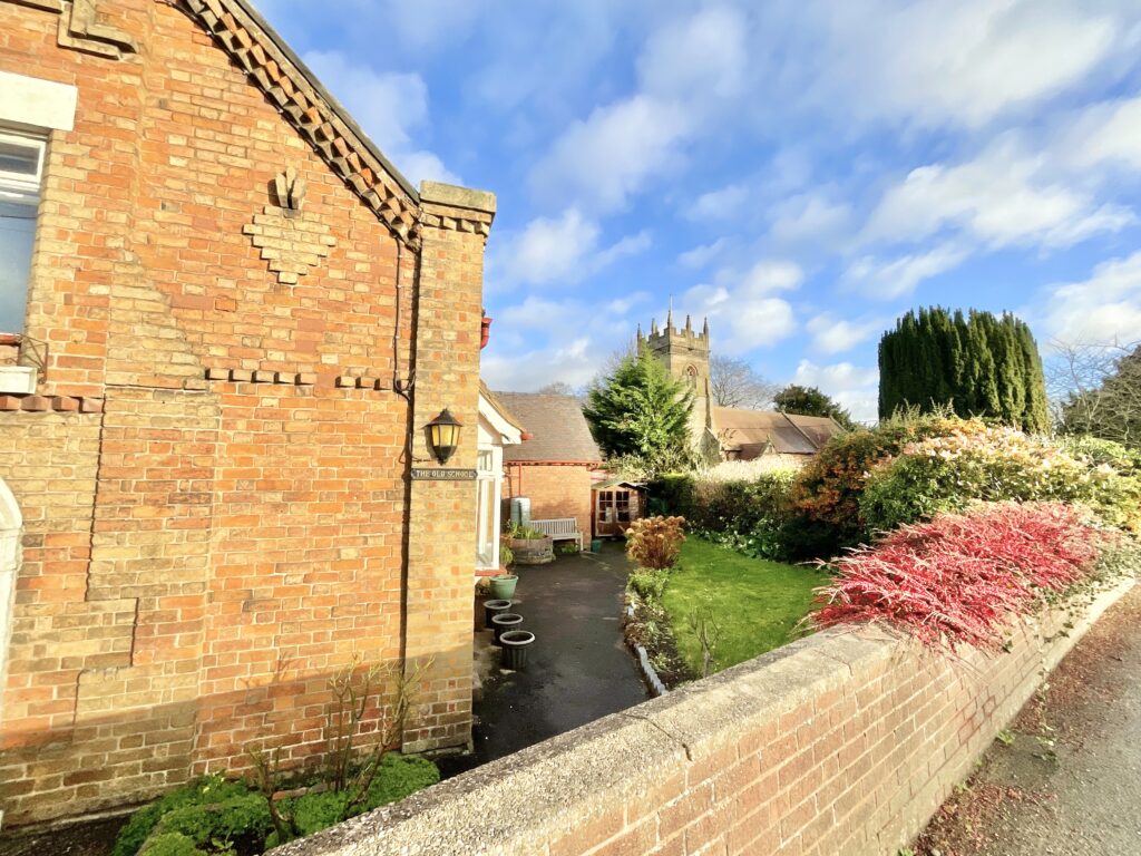 Newport Road, Haughton, ST18