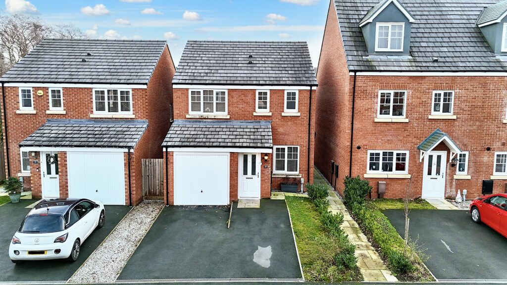 Larch Drive, Sandbach, CW11