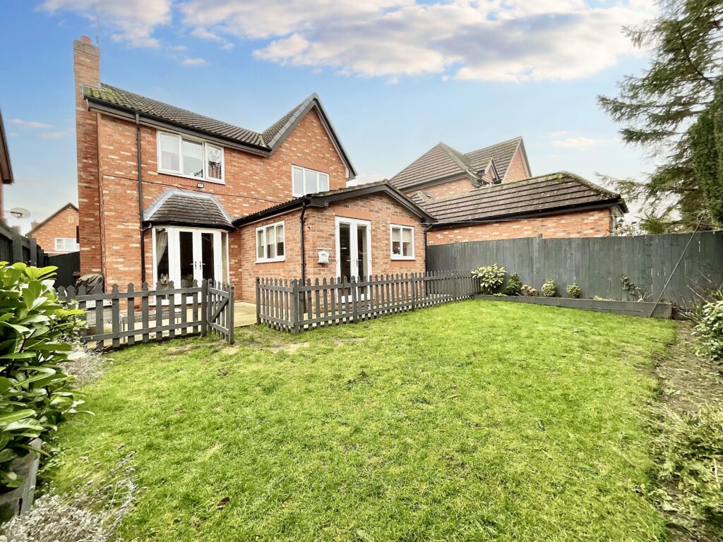 Huntersfield, Shavington, CW2