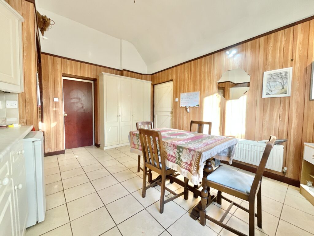 Newport Road, Haughton, ST18