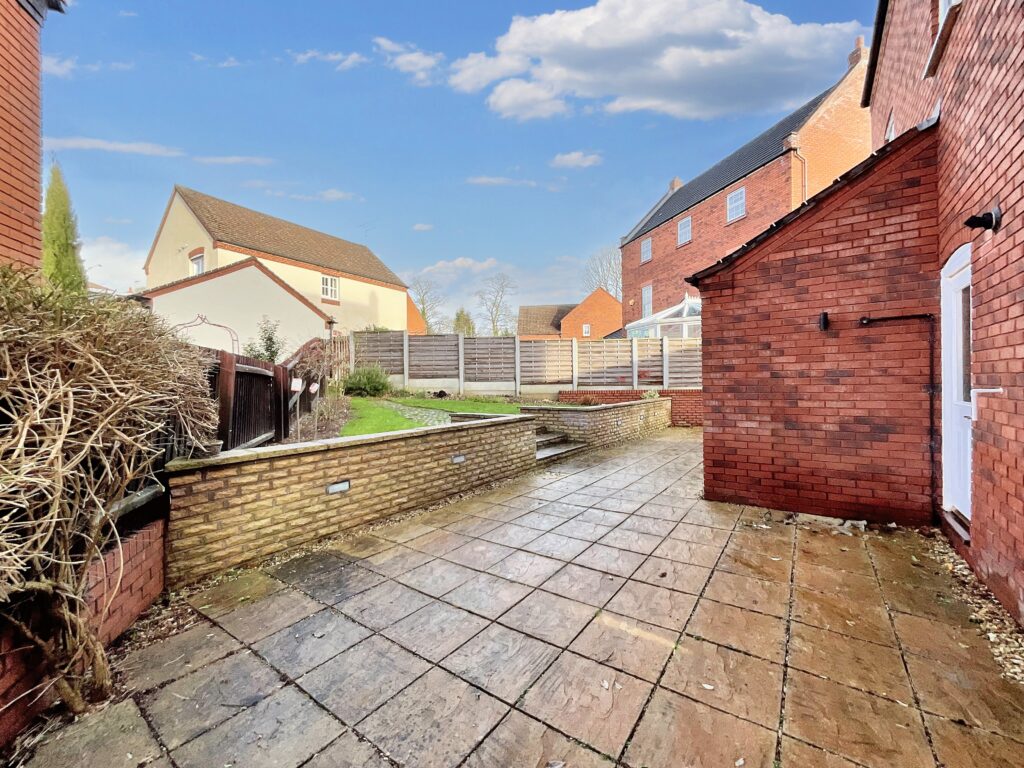 Cressey Close, Stone, ST15