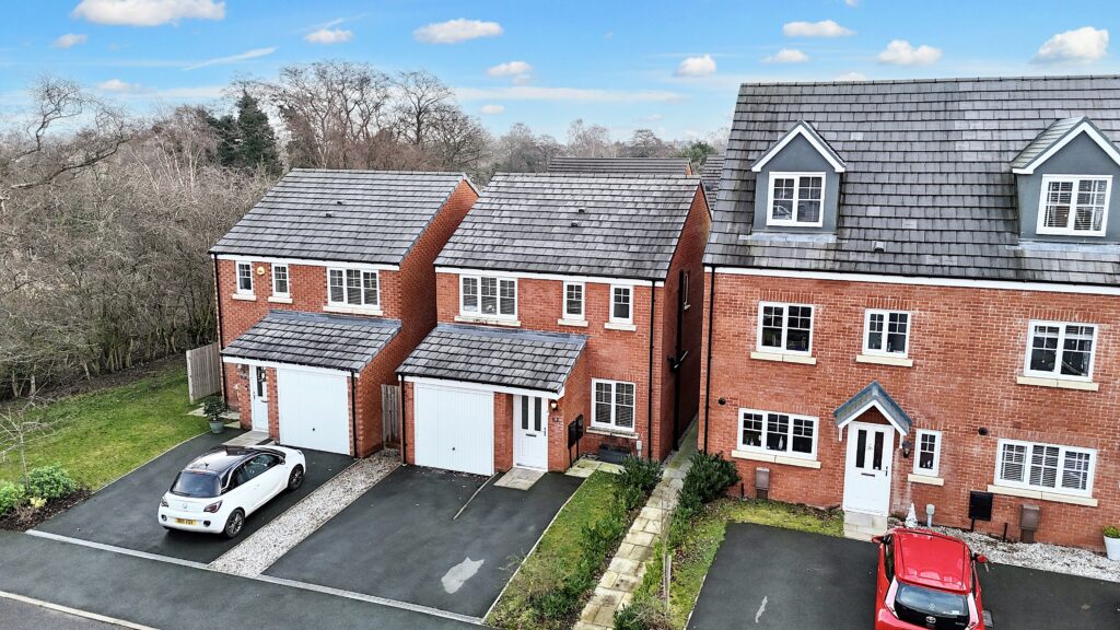 Larch Drive, Sandbach, CW11