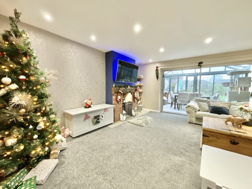 Corner Ways, Derrington, ST18