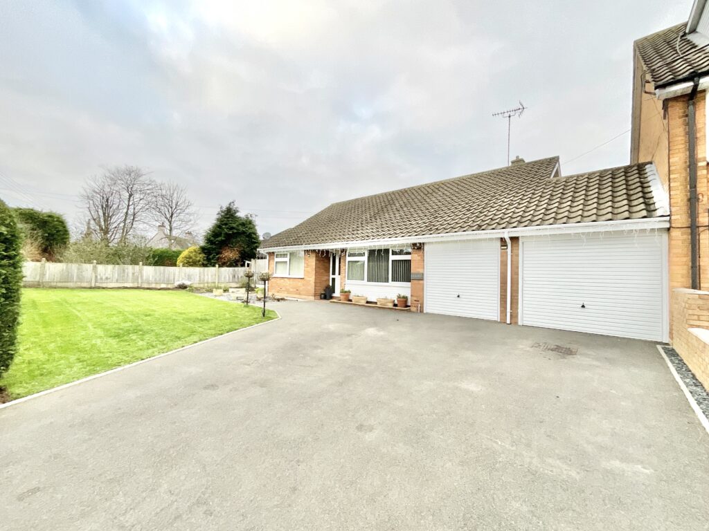 Billington Lane, Derrington, ST18