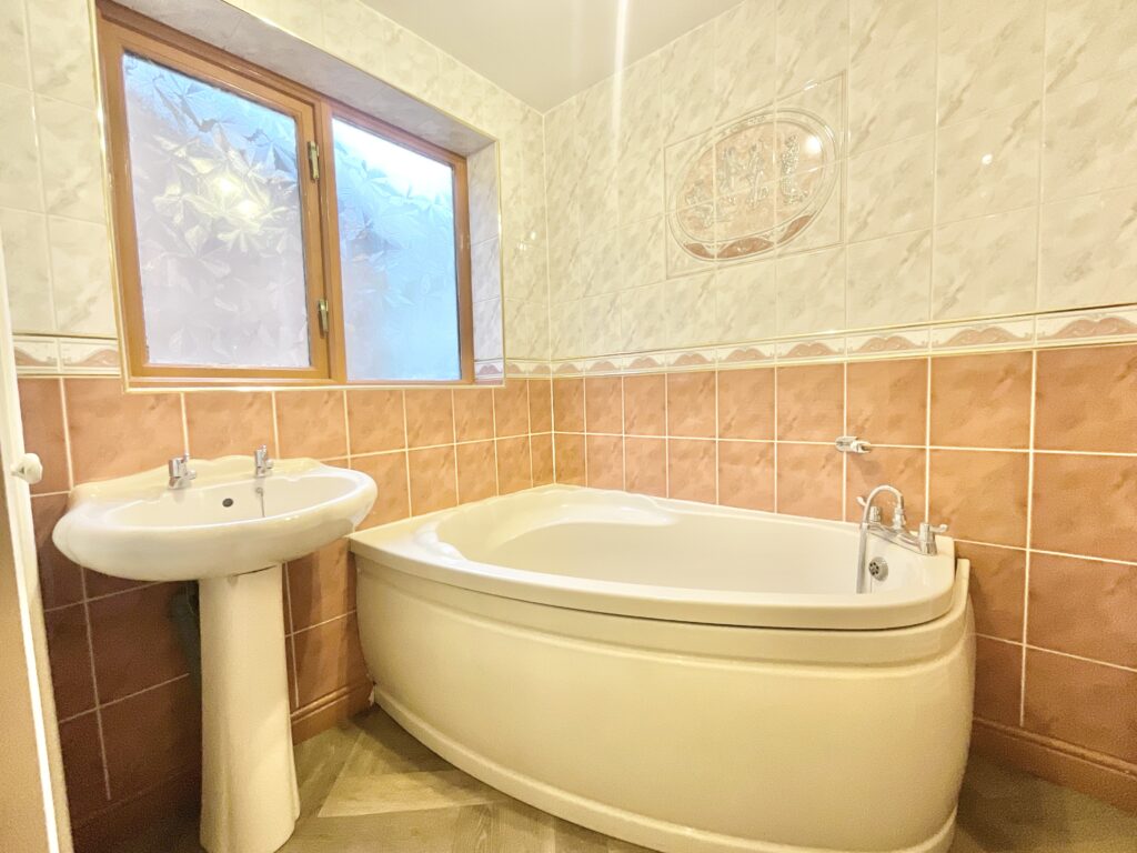 Hillwood Road, Madeley Heath, CW3