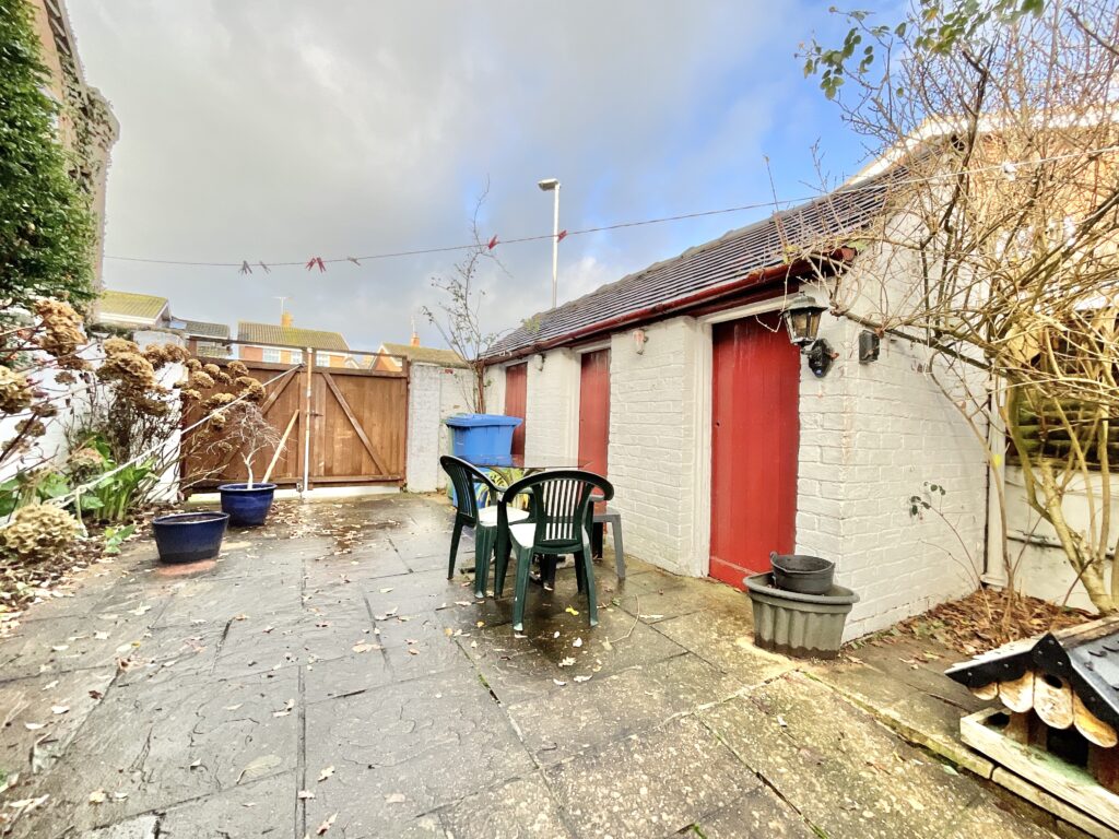 Newport Road, Haughton, ST18