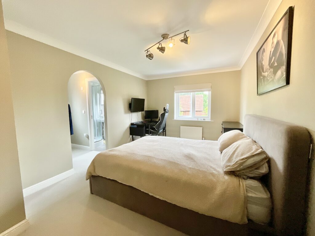 Chiltern Close, Weston, CW2