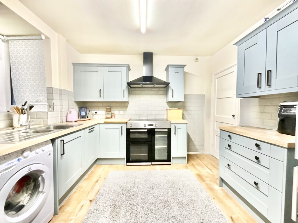 Uttoxeter Road, Blythe Bridge, ST11