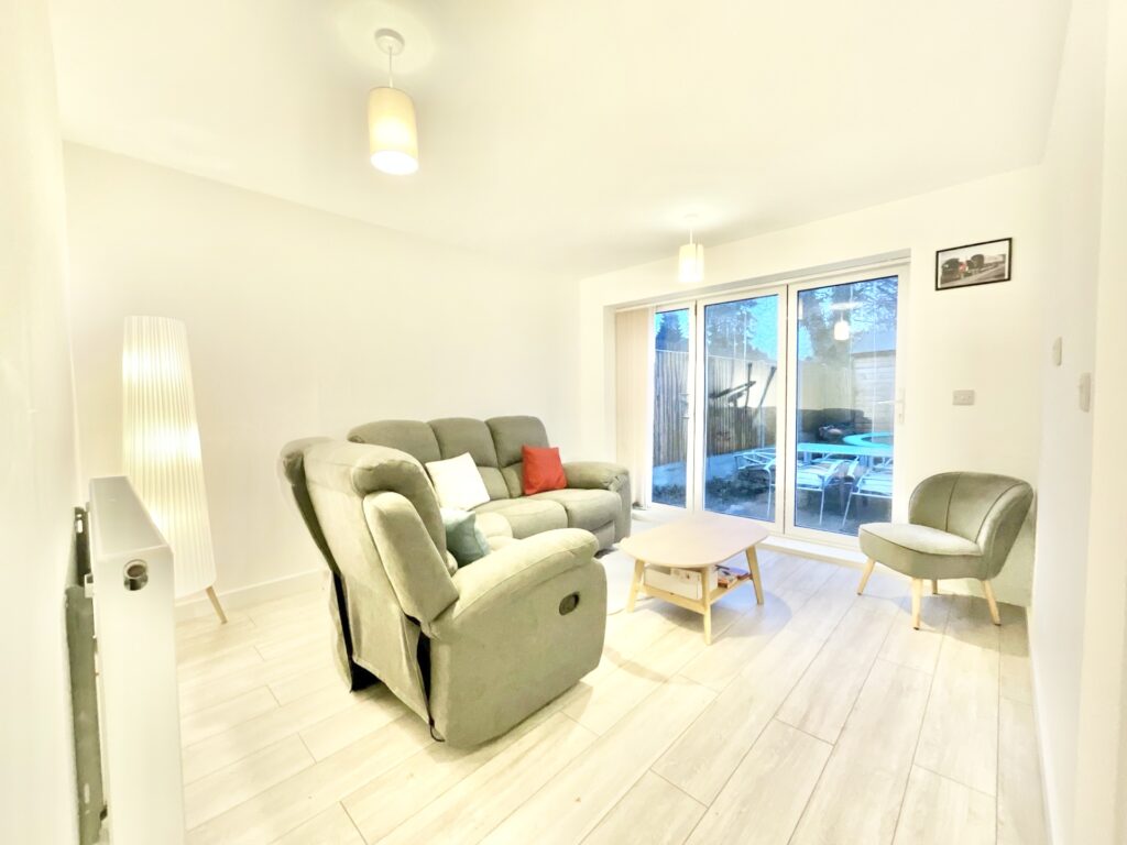 Uttoxeter Road, Blythe Bridge, ST11