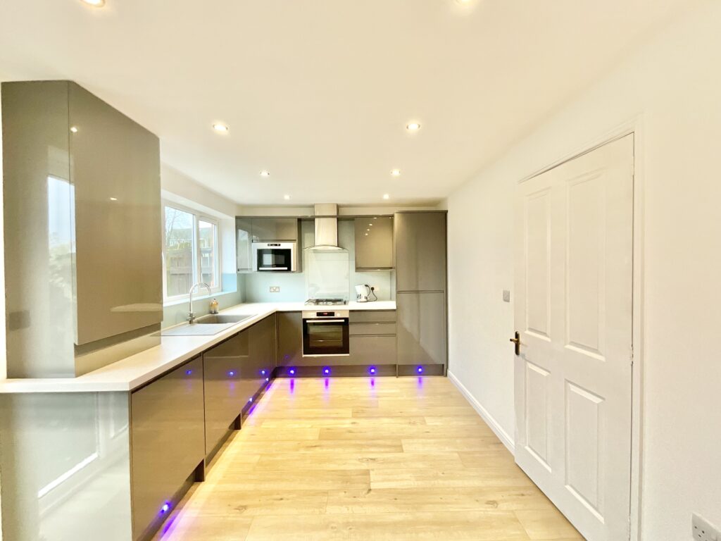 Redhill Drive, Tean, ST10