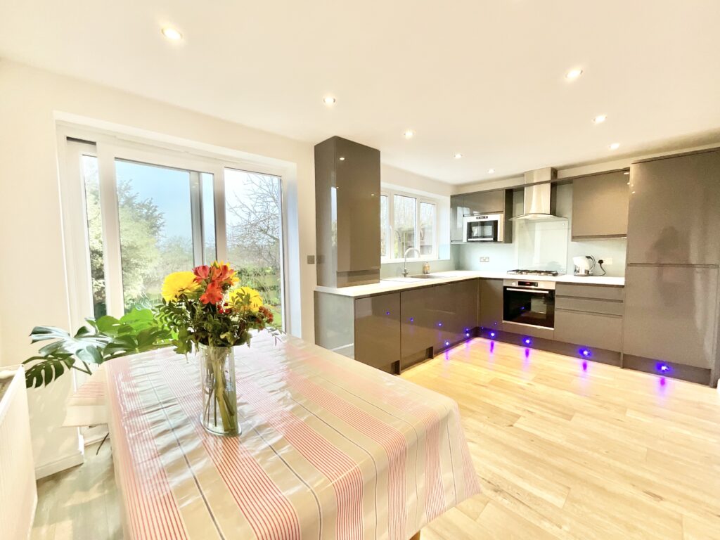 Redhill Drive, Tean, ST10