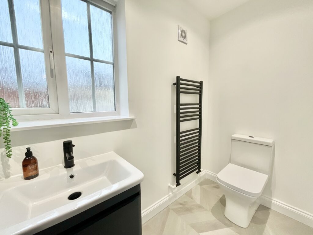 Cressey Close, Stone, ST15