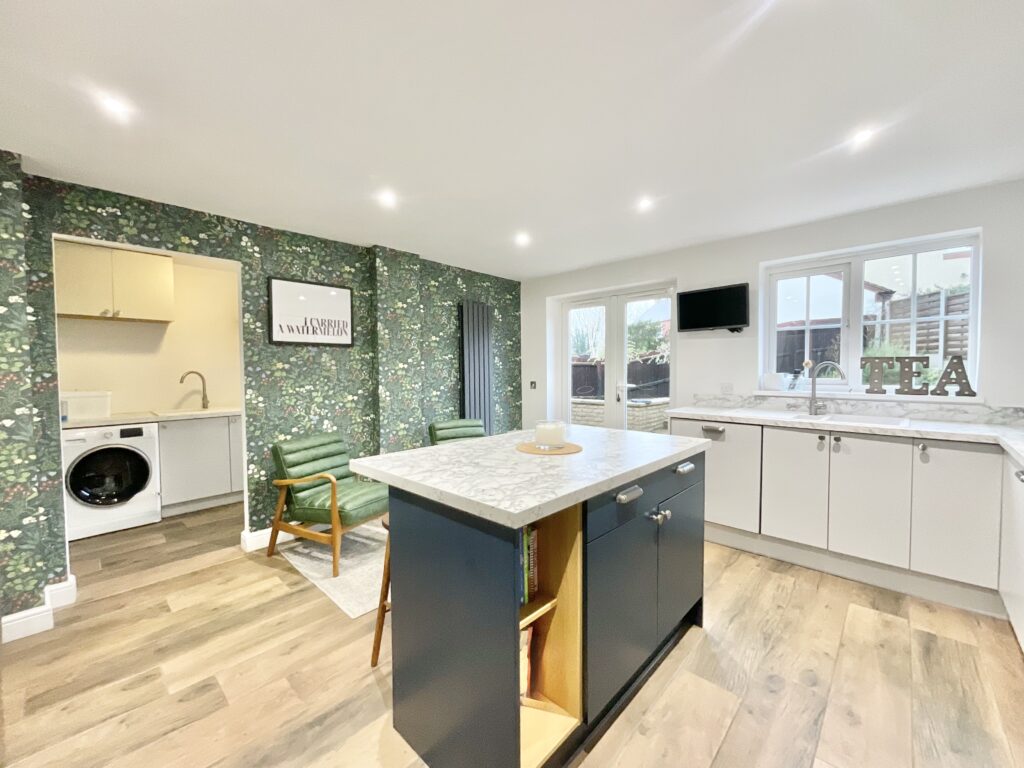 Cressey Close, Stone, ST15