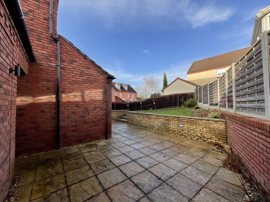 Cressey Close, Stone, ST15