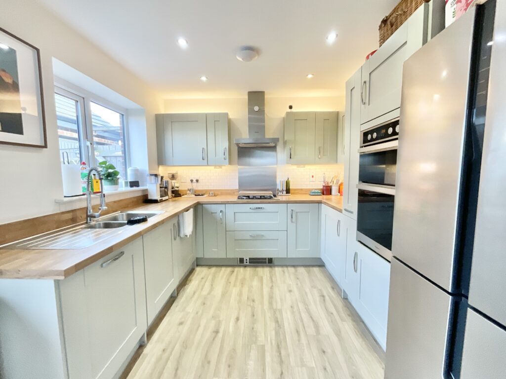 Fell Avenue, Newcastle, ST5