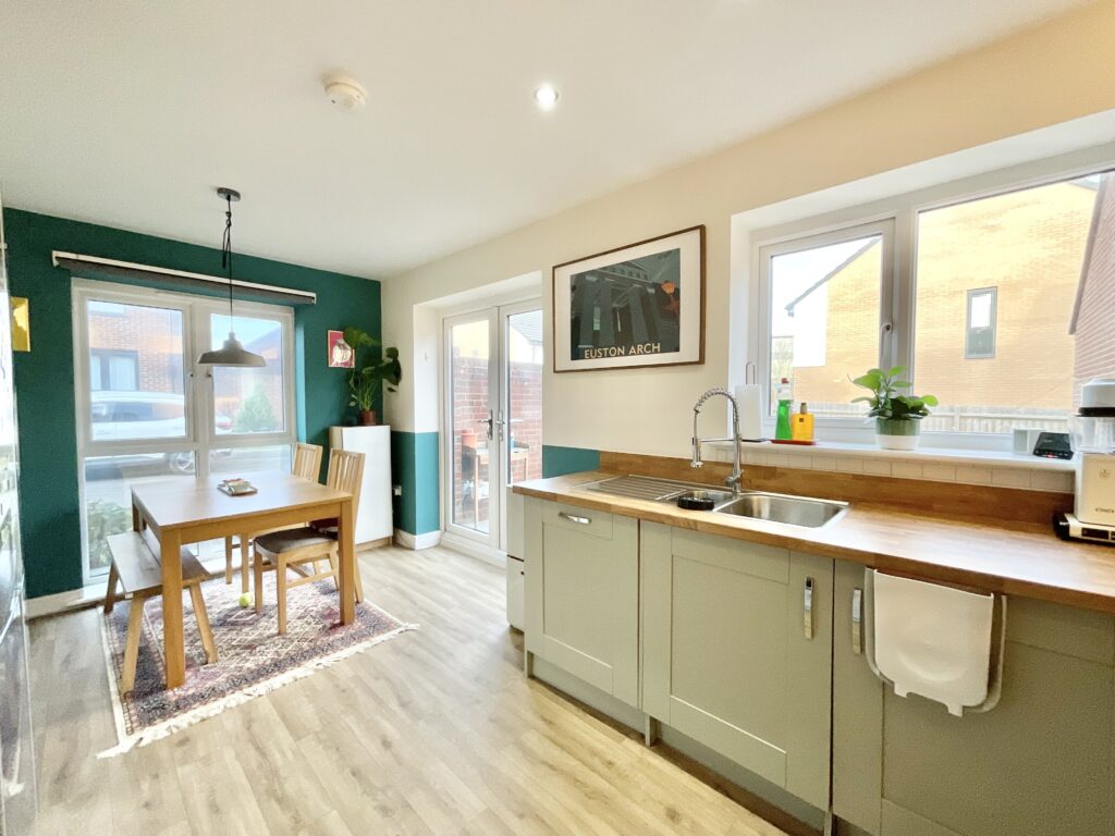 Fell Avenue, Newcastle, ST5