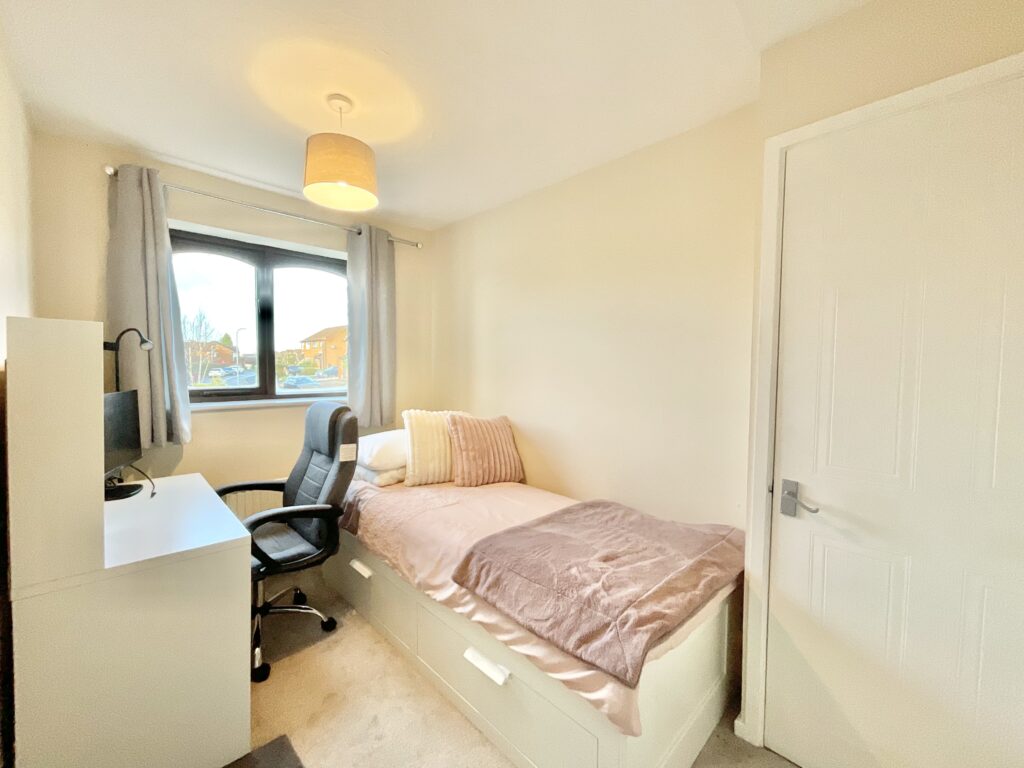 Kingsland Road, Stone, ST15