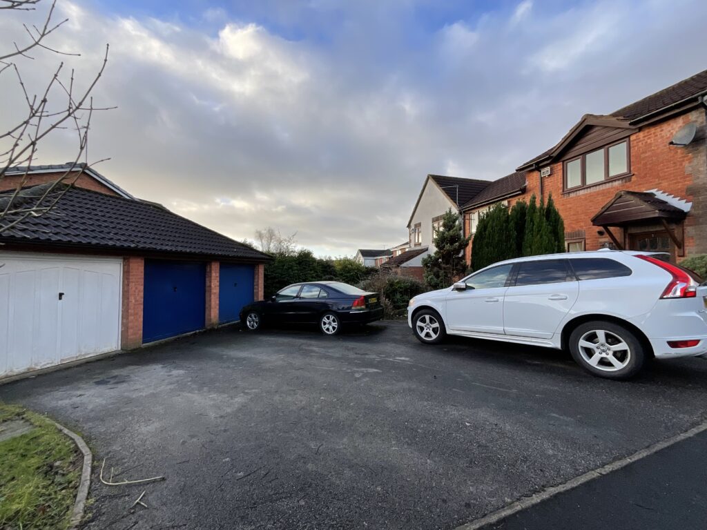 Kingsland Road, Stone, ST15