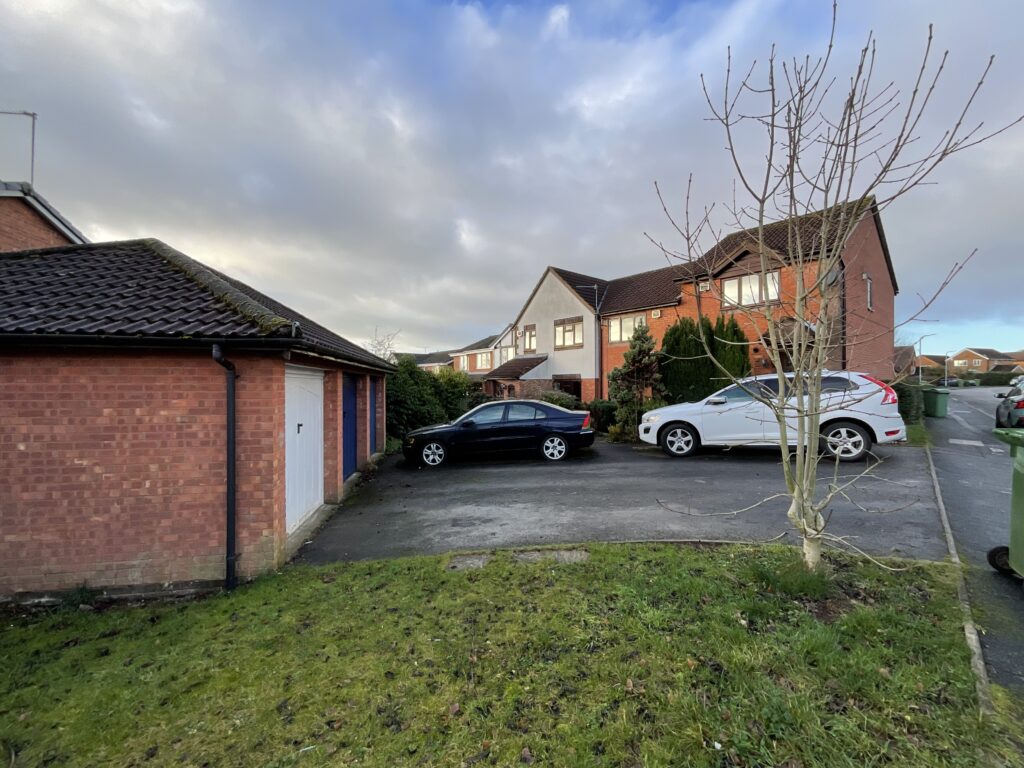 Kingsland Road, Stone, ST15