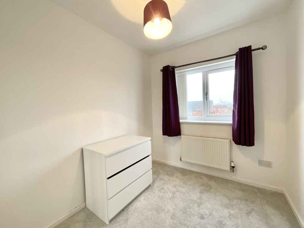 Vine Close, Hixon, ST18