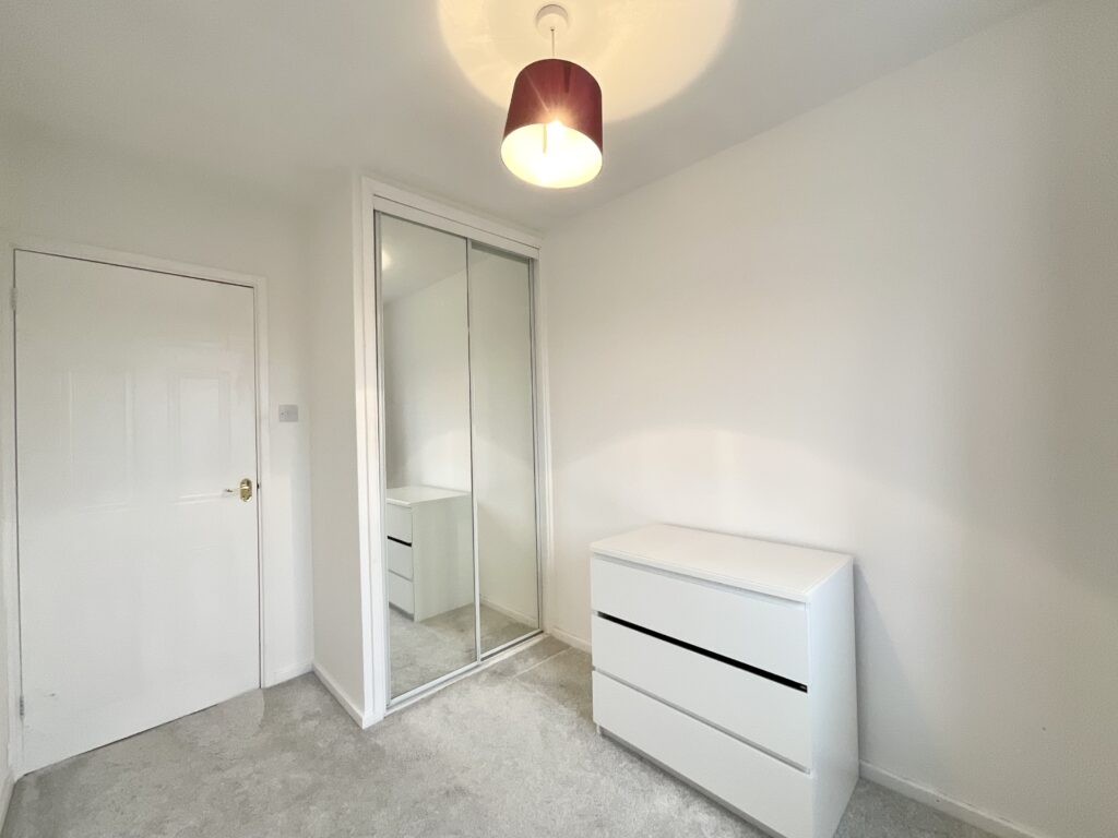 Vine Close, Hixon, ST18