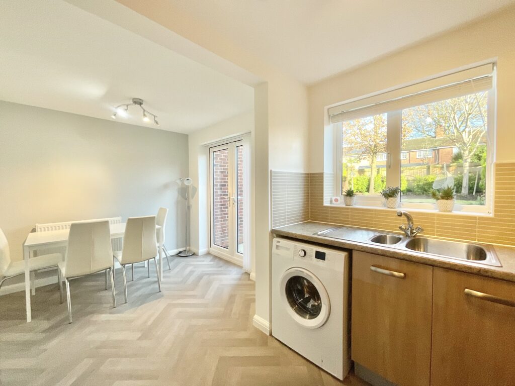 Candler Drive, Stone, ST15