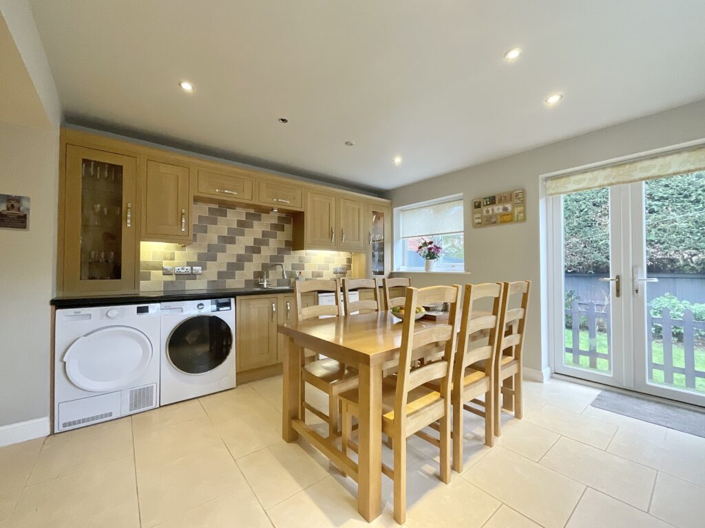 Huntersfield, Shavington, CW2