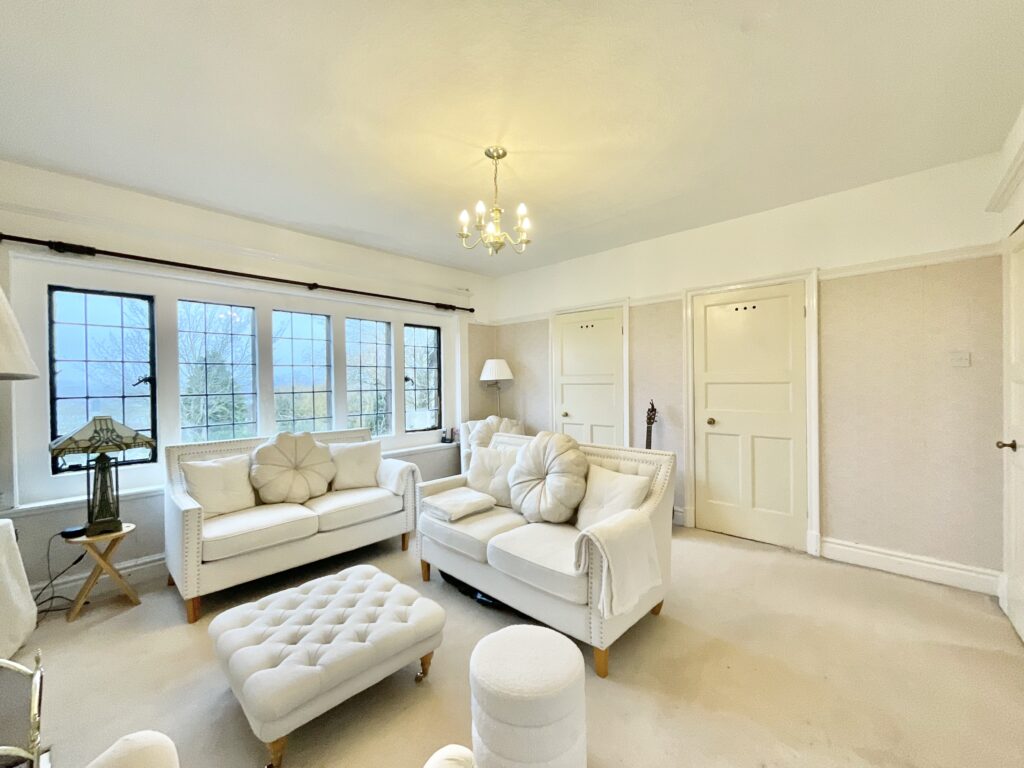 Radford Rise, The Shawms Radford Rise, ST17