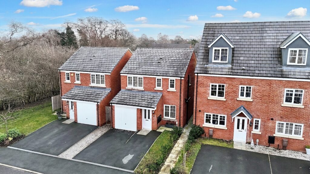 Larch Drive, Sandbach, CW11