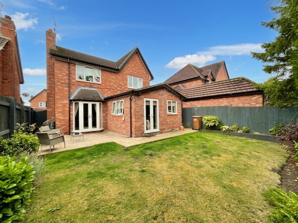 Huntersfield, Shavington, CW2