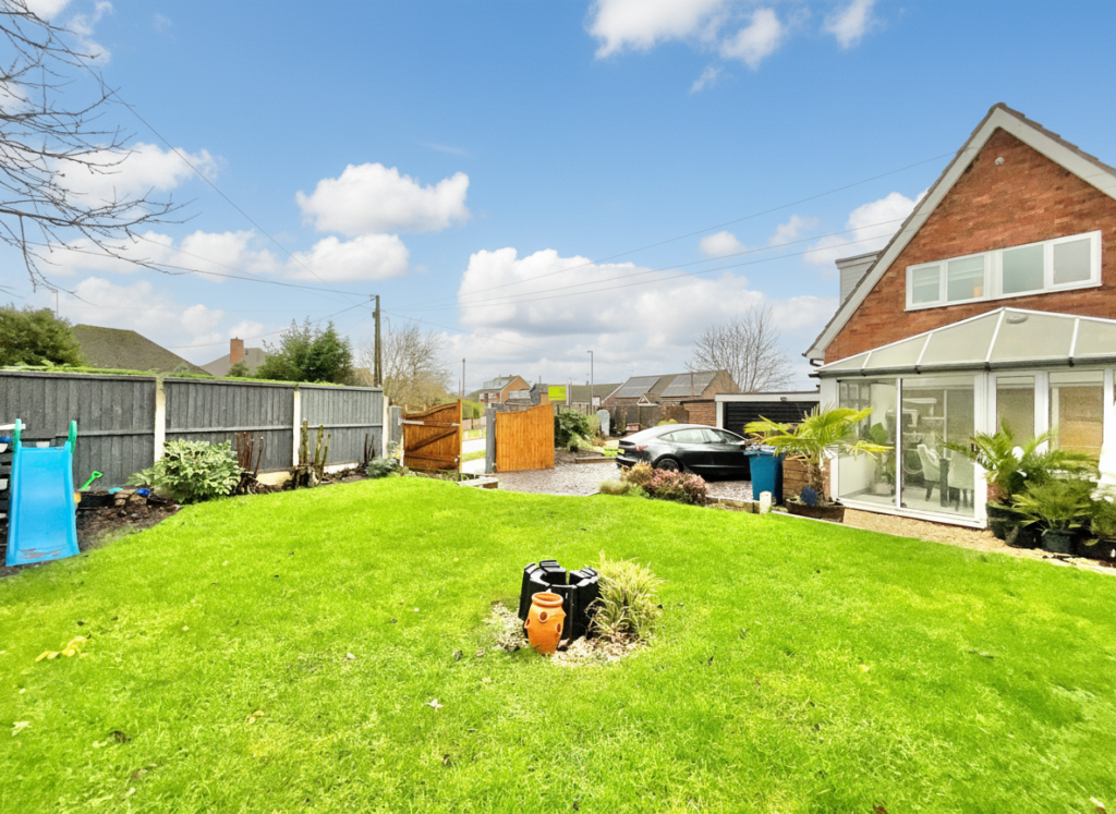 Corner Ways, Derrington, ST18