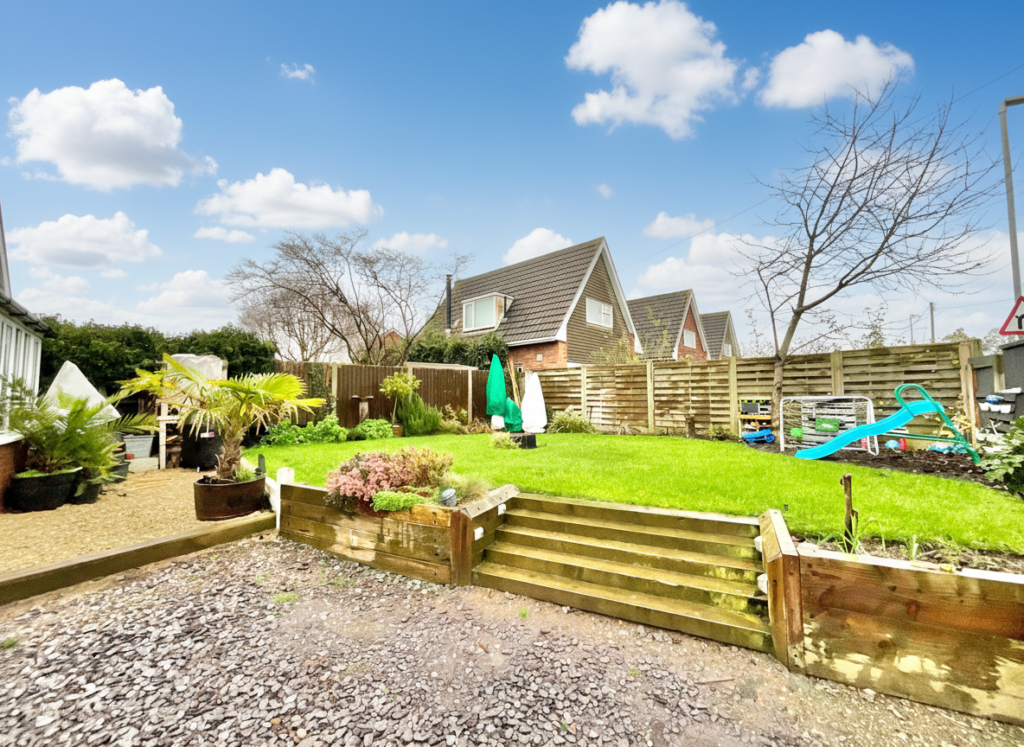 Corner Ways, Derrington, ST18