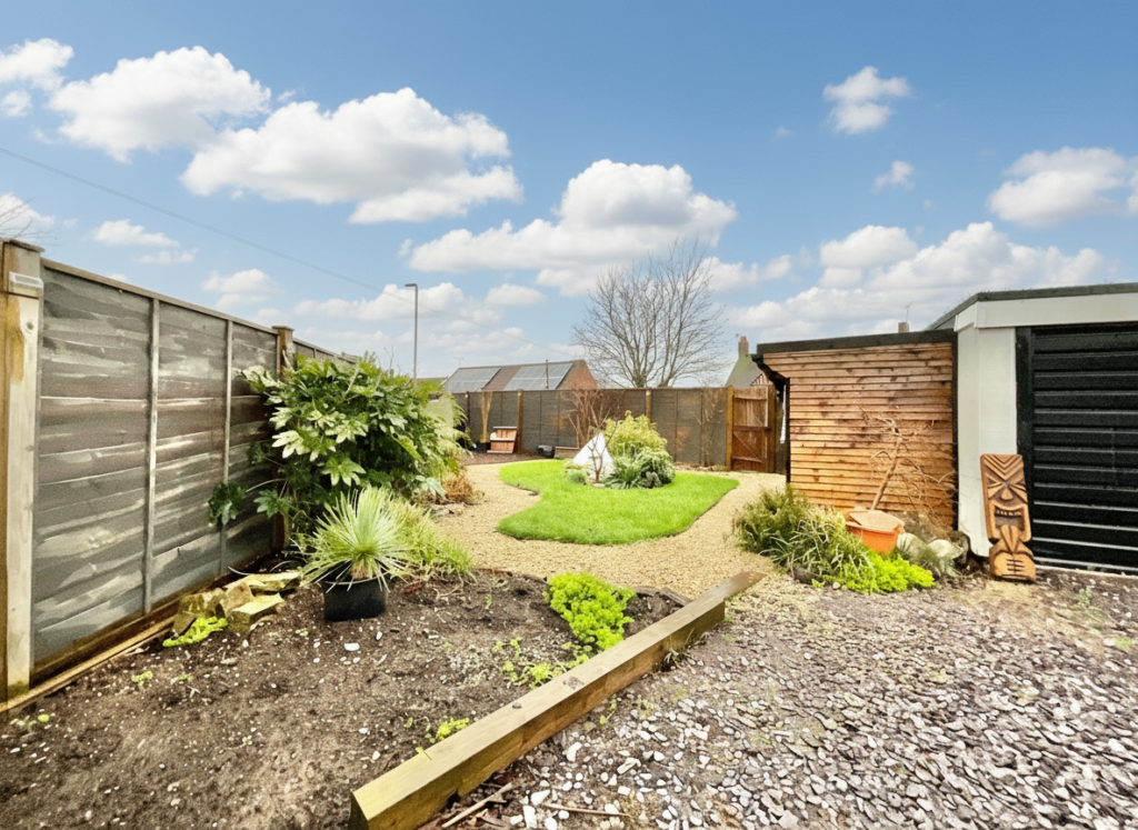 Corner Ways, Derrington, ST18