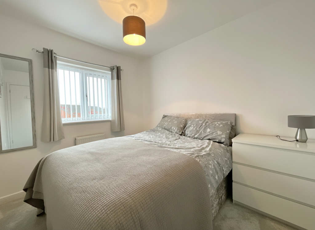 Vine Close, Hixon, ST18